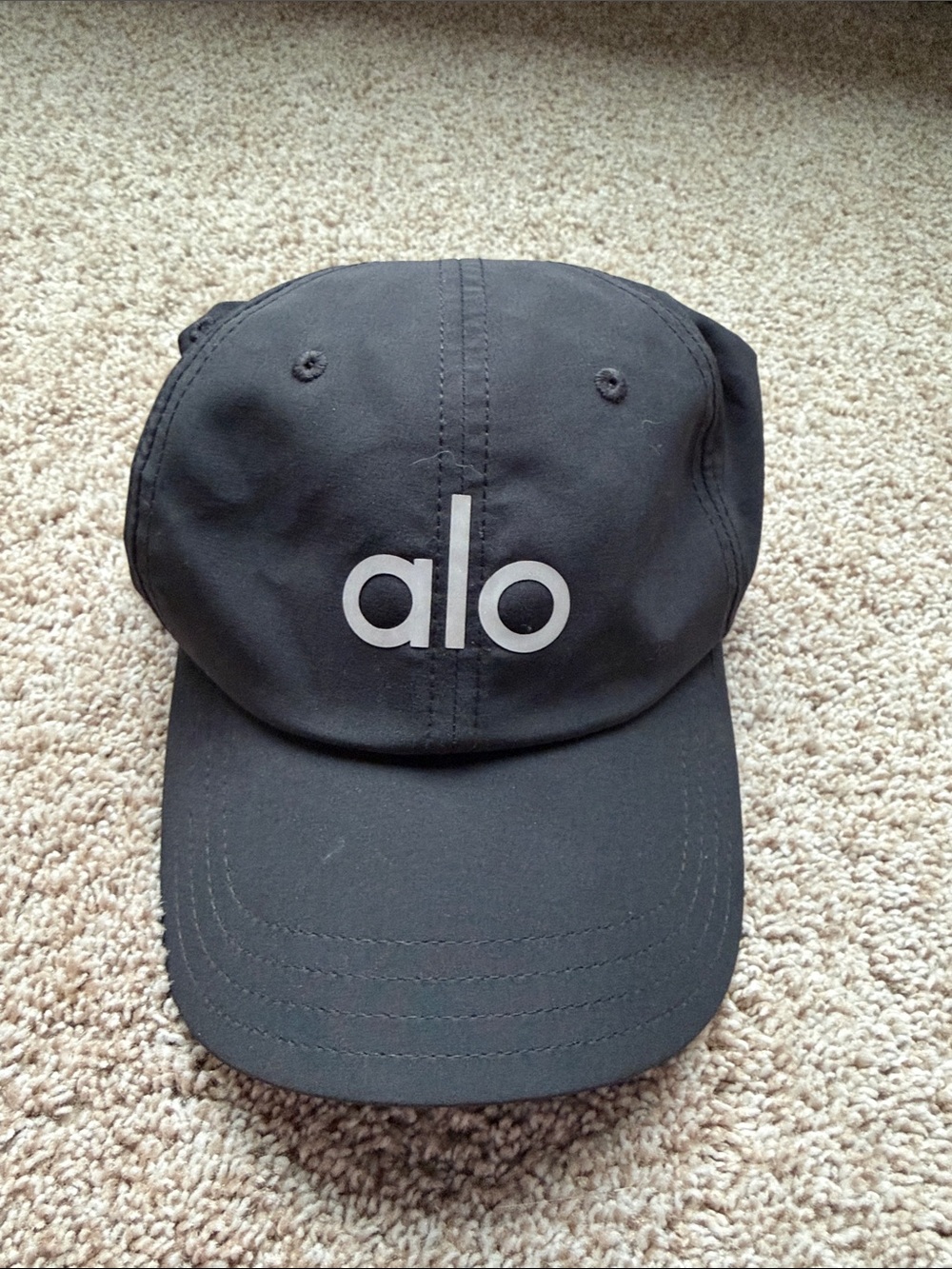 ALO running hat Black Cap with White Logo